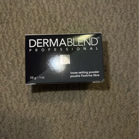 Dermablend Original Setting Powder - Picture 1 of 5